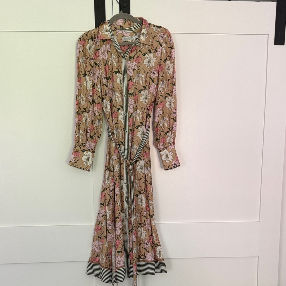 Vineyard Vines Derby dress Floral Long Sleeve Shirt Dress in Tan and Pink